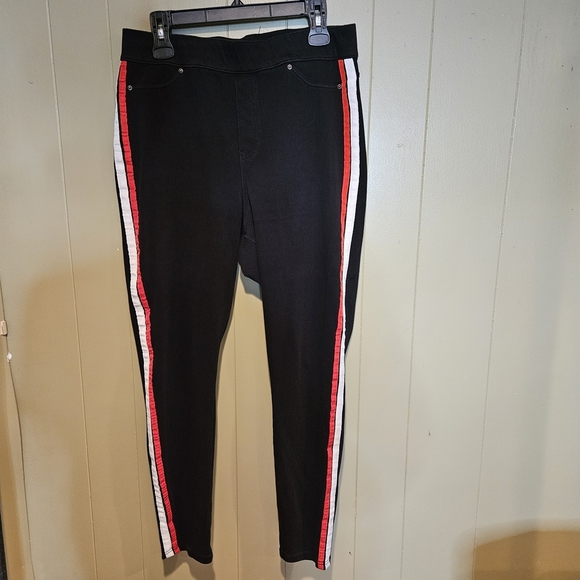 HUE Pants - HUE Black Stretch Jeggings | Size 1X | Sporty Side-Stripe Comfort Fit